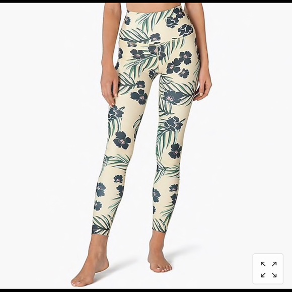 Beyond Yoga Pants - NWT Beyond Yoga Olympus Legging in Floral Sunrise